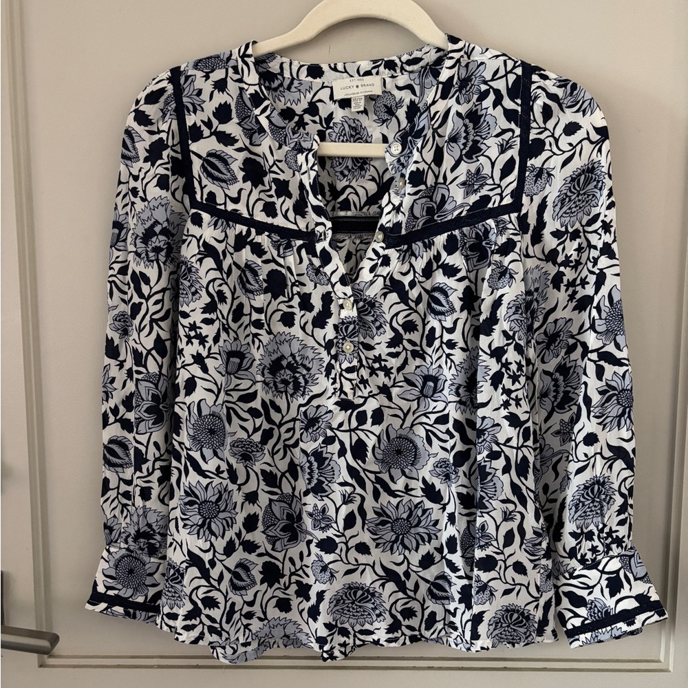 Lucky Brand Navy and White Floral Blouse